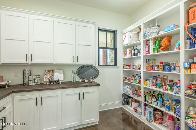 29 Club Drive, Natchez, MS 39120