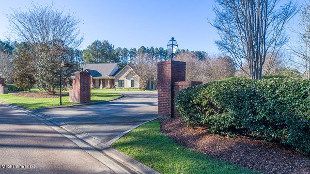 29 Club Drive, Natchez, MS 39120