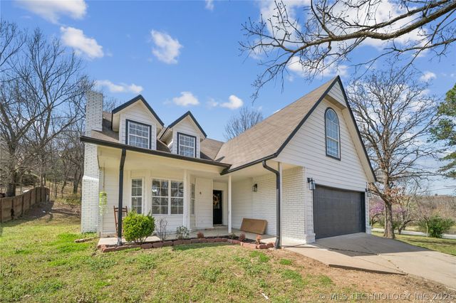1490 Ash Hollow Street, Catoosa, OK 74015