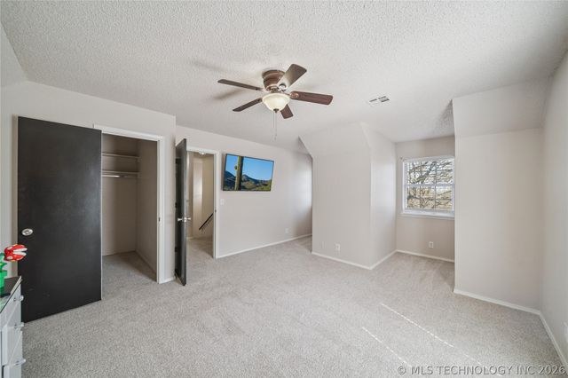 1490 Ash Hollow Street, Catoosa, OK 74015