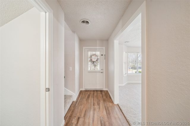 1490 Ash Hollow Street, Catoosa, OK 74015