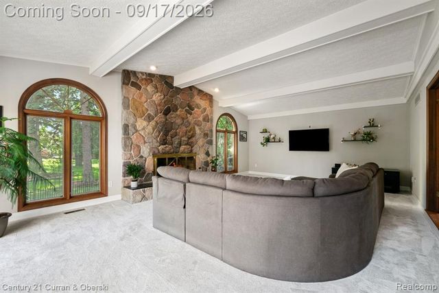 36233 Trenton Court, Farmington Hills, MI 48335