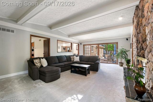 36233 Trenton Court, Farmington Hills, MI 48335