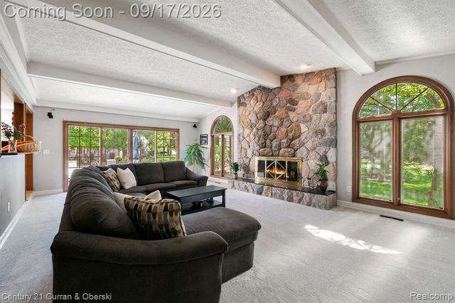 36233 Trenton Court, Farmington Hills, MI 48335