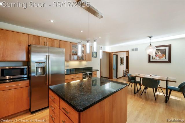 36233 Trenton Court, Farmington Hills, MI 48335
