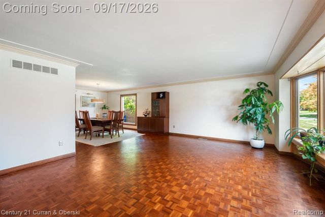 36233 Trenton Court, Farmington Hills, MI 48335