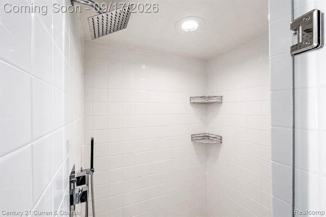 36233 Trenton Court, Farmington Hills, MI 48335