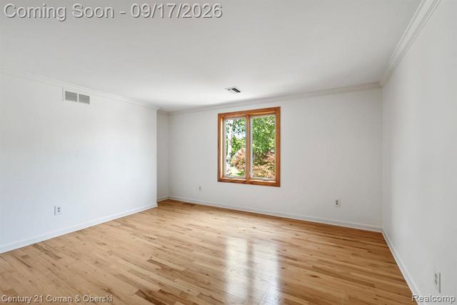 36233 Trenton Court, Farmington Hills, MI 48335