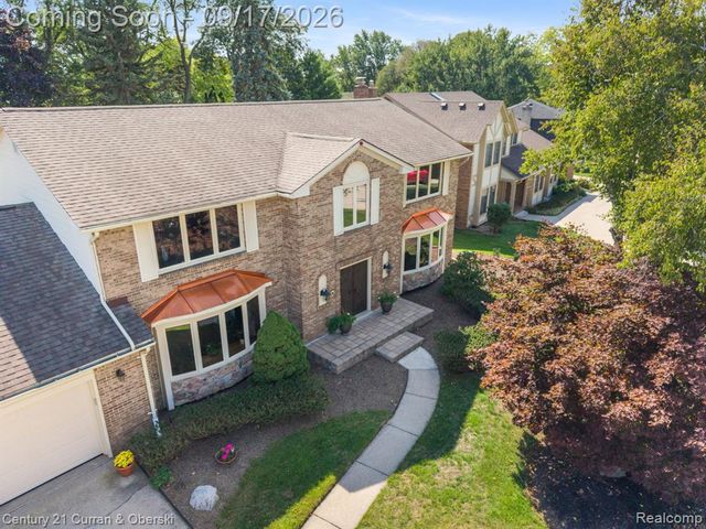 36233 Trenton Court, Farmington Hills, MI 48335