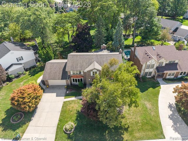 36233 Trenton Court, Farmington Hills, MI 48335