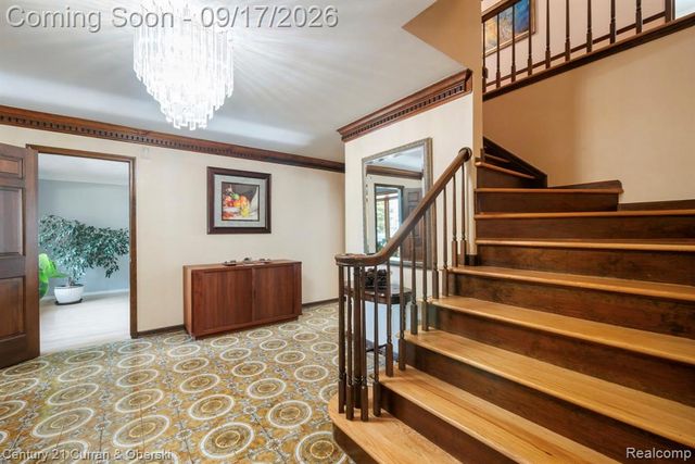 36233 Trenton Court, Farmington Hills, MI 48335