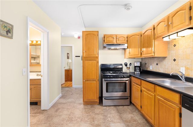 3940 Post Road 3, Warwick, RI 02886