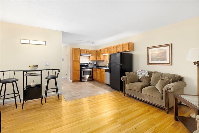 3940 Post Road 3, Warwick, RI 02886