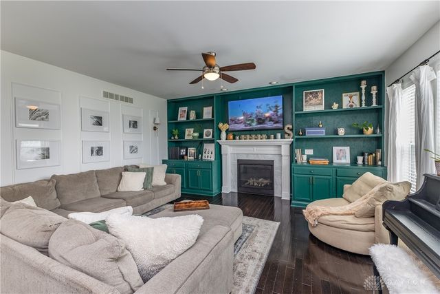 1613 Stonebury Court, Xenia, OH 45385