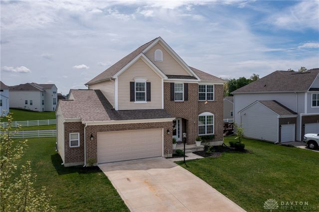 1613 Stonebury Court, Xenia, OH 45385