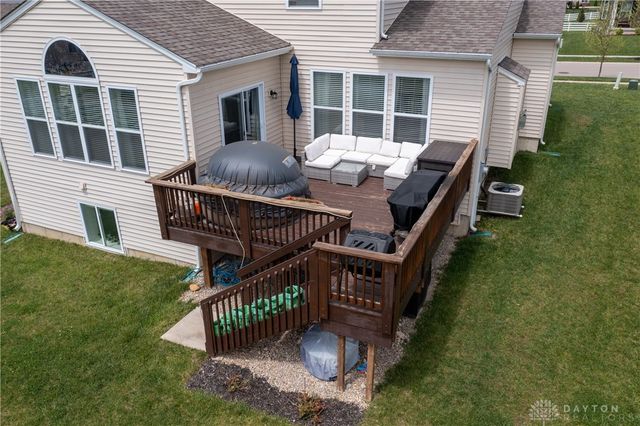 1613 Stonebury Court, Xenia, OH 45385