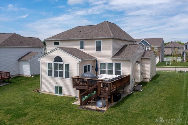 1613 Stonebury Court, Xenia, OH 45385