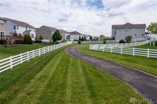 1613 Stonebury Court, Xenia, OH 45385