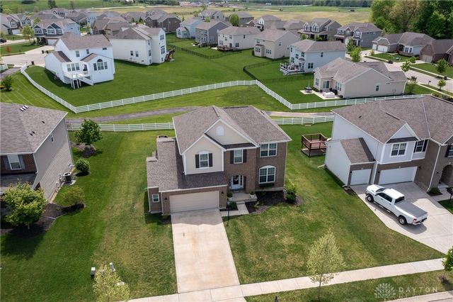 1613 Stonebury Court, Xenia, OH 45385