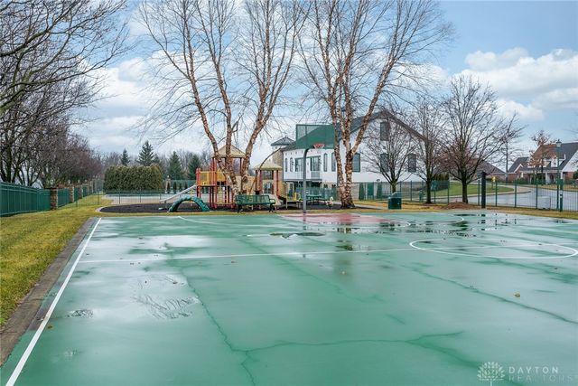 1613 Stonebury Court, Xenia, OH 45385