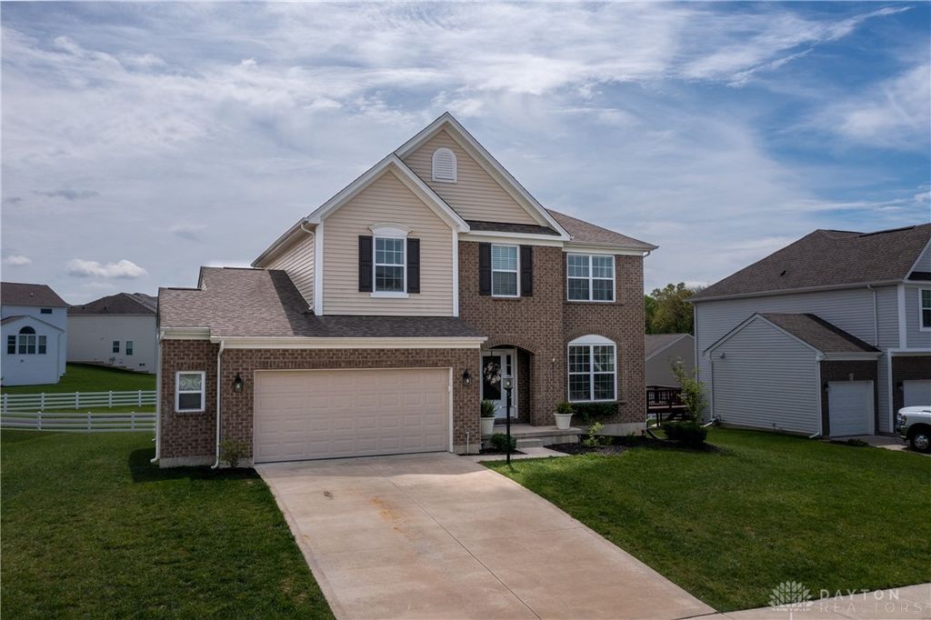 1613 Stonebury Court, Xenia, OH 45385