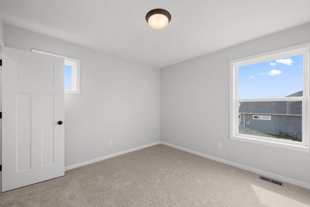 1015 Legacy Drive, Delano, MN 55328