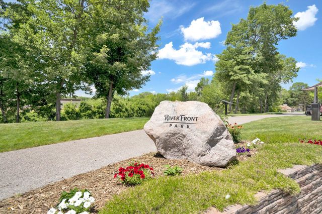 1015 Legacy Drive, Delano, MN 55328