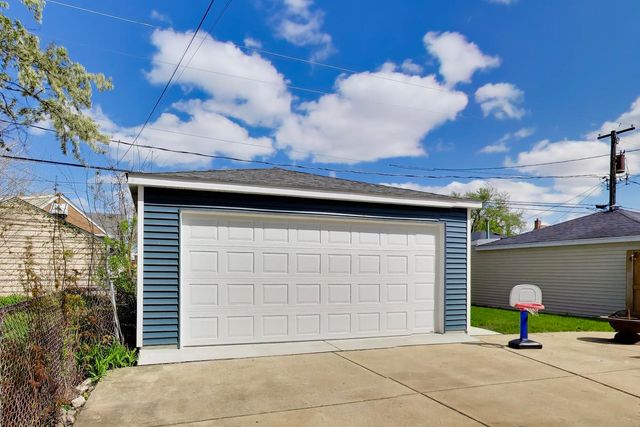 1741 N 73rd Court, Elmwood Park, IL 60707