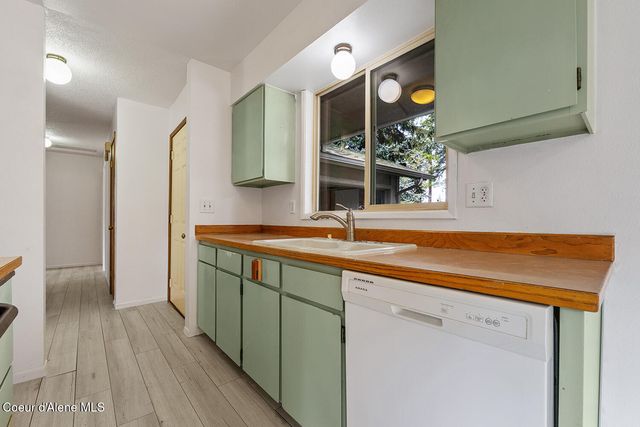 752 E Timber LN, Coeur D'alene, ID 83815