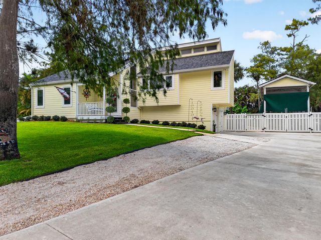 13074 La Mirada Circle, Wellington, FL 33414