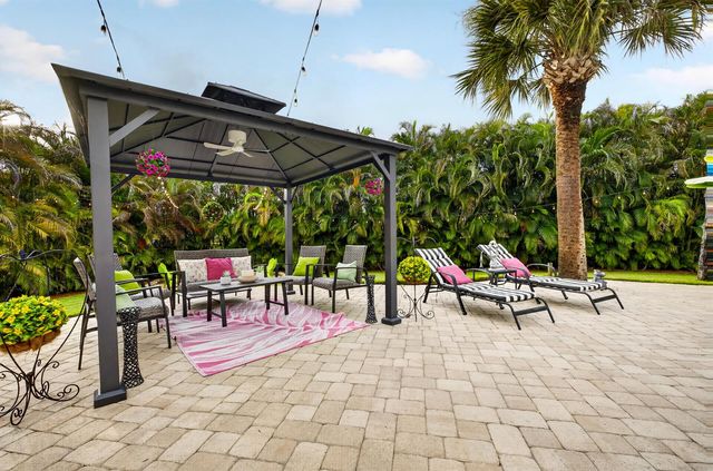 13074 La Mirada Circle, Wellington, FL 33414