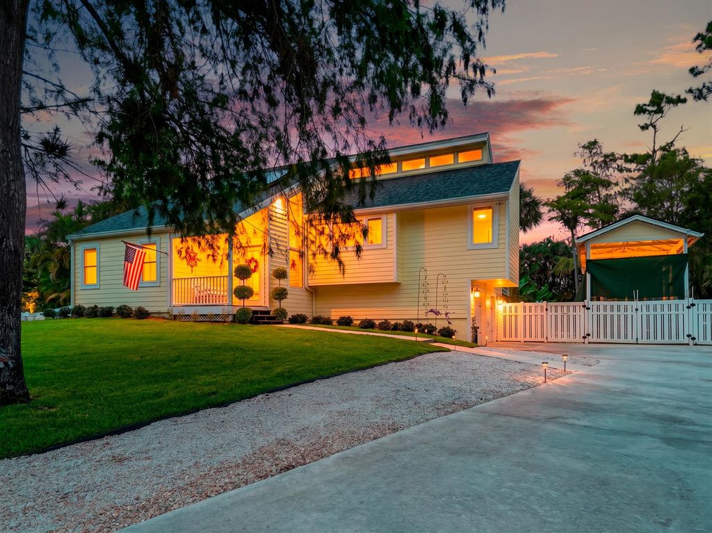 13074 La Mirada Circle, Wellington, FL 33414