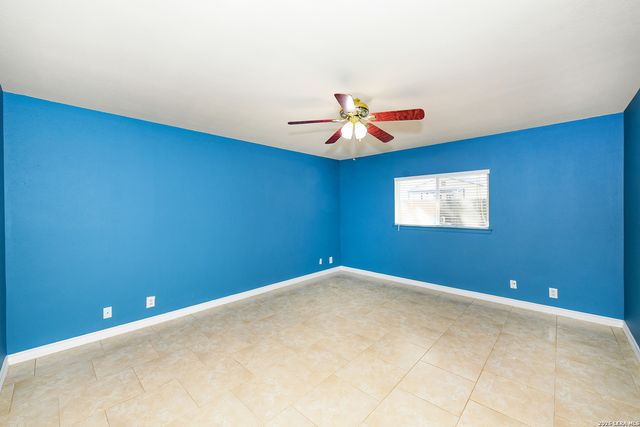 7267 Autumn, San Antonio, TX 78249