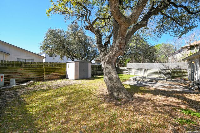 7267 Autumn, San Antonio, TX 78249