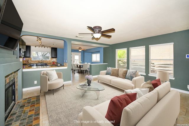 7267 Autumn, San Antonio, TX 78249