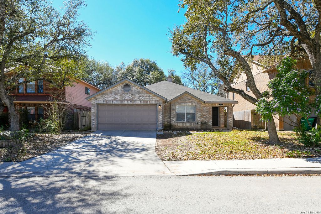 7267 Autumn, San Antonio, TX 78249