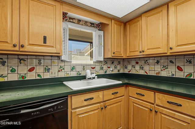 730 ESPADA Drive C, El Paso, TX 79912