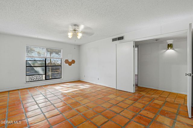 730 ESPADA Drive C, El Paso, TX 79912