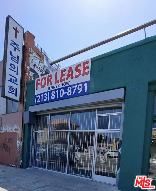 327 S Western Avenue, Los Angeles, CA 90020