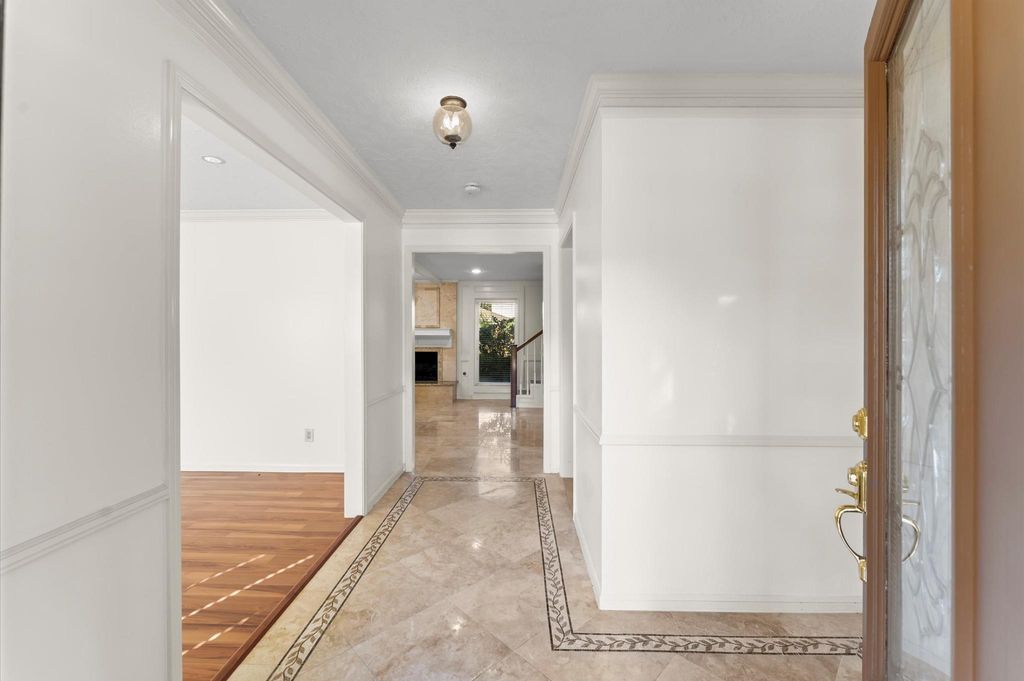 7311 17th Green Drive, Humble, TX 77346