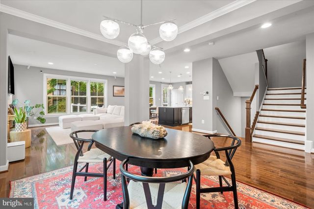 9091 BEAR BRANCH PL, Fairfax, VA 22031