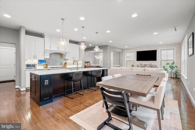 9091 BEAR BRANCH PL, Fairfax, VA 22031