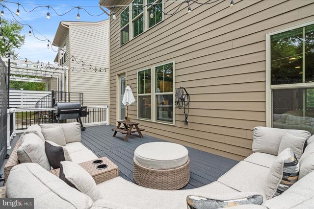 9091 BEAR BRANCH PL, Fairfax, VA 22031