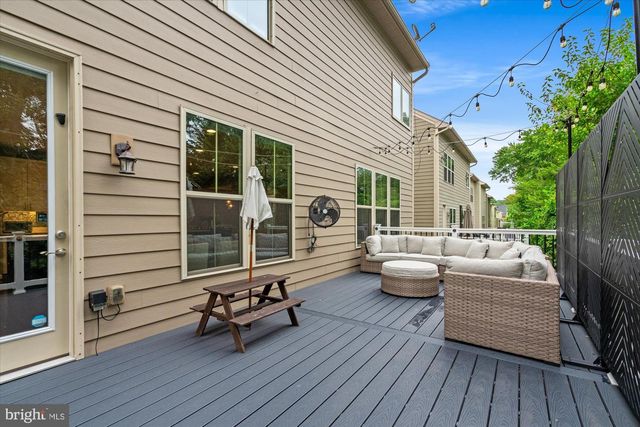 9091 BEAR BRANCH PL, Fairfax, VA 22031