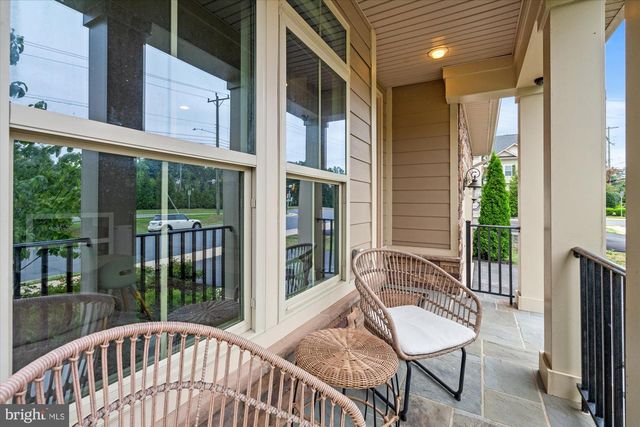 9091 BEAR BRANCH PL, Fairfax, VA 22031