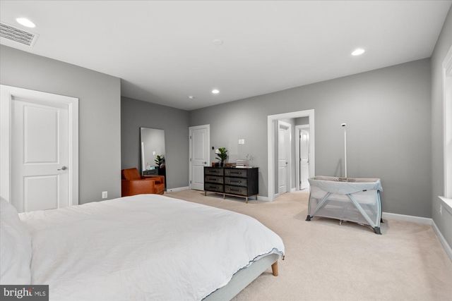 9091 BEAR BRANCH PL, Fairfax, VA 22031