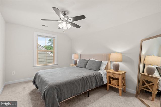 9091 BEAR BRANCH PL, Fairfax, VA 22031