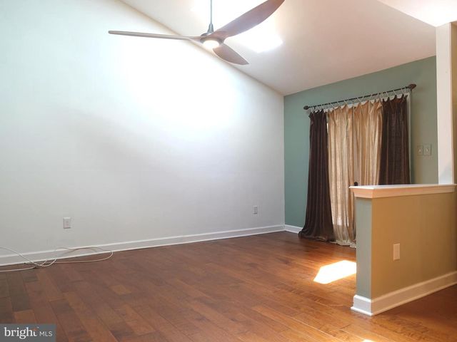 75 PEREGRINE DR, Voorhees, NJ 08043