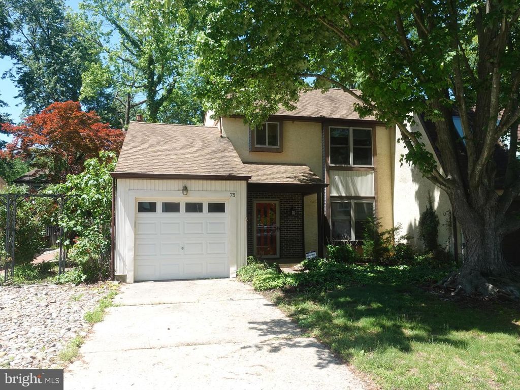 75 PEREGRINE DR, Voorhees, NJ 08043