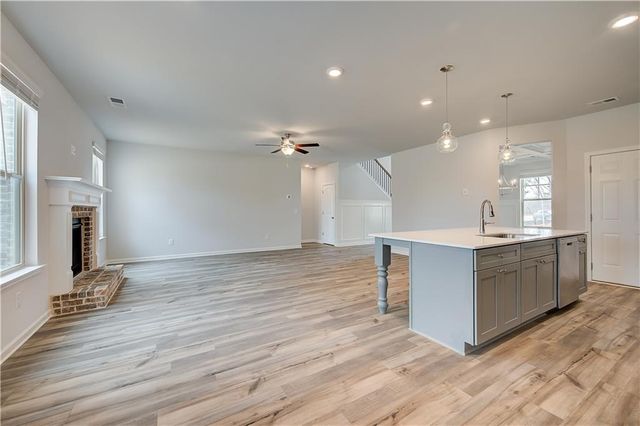 256 Edgefield Way, Locust Grove, GA 30248
